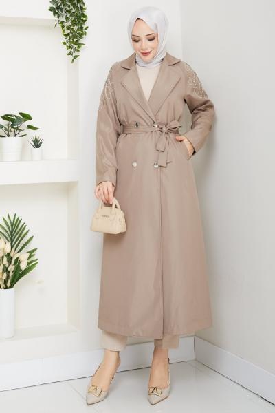 BİLGE OMUZU İŞLEMELİ TESETTÜR TRENÇKOT Bej