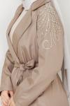 BİLGE OMUZU İŞLEMELİ TESETTÜR TRENÇKOT Bej